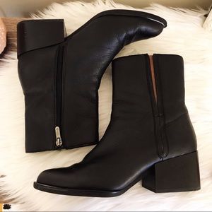 Sam Edelman black boots